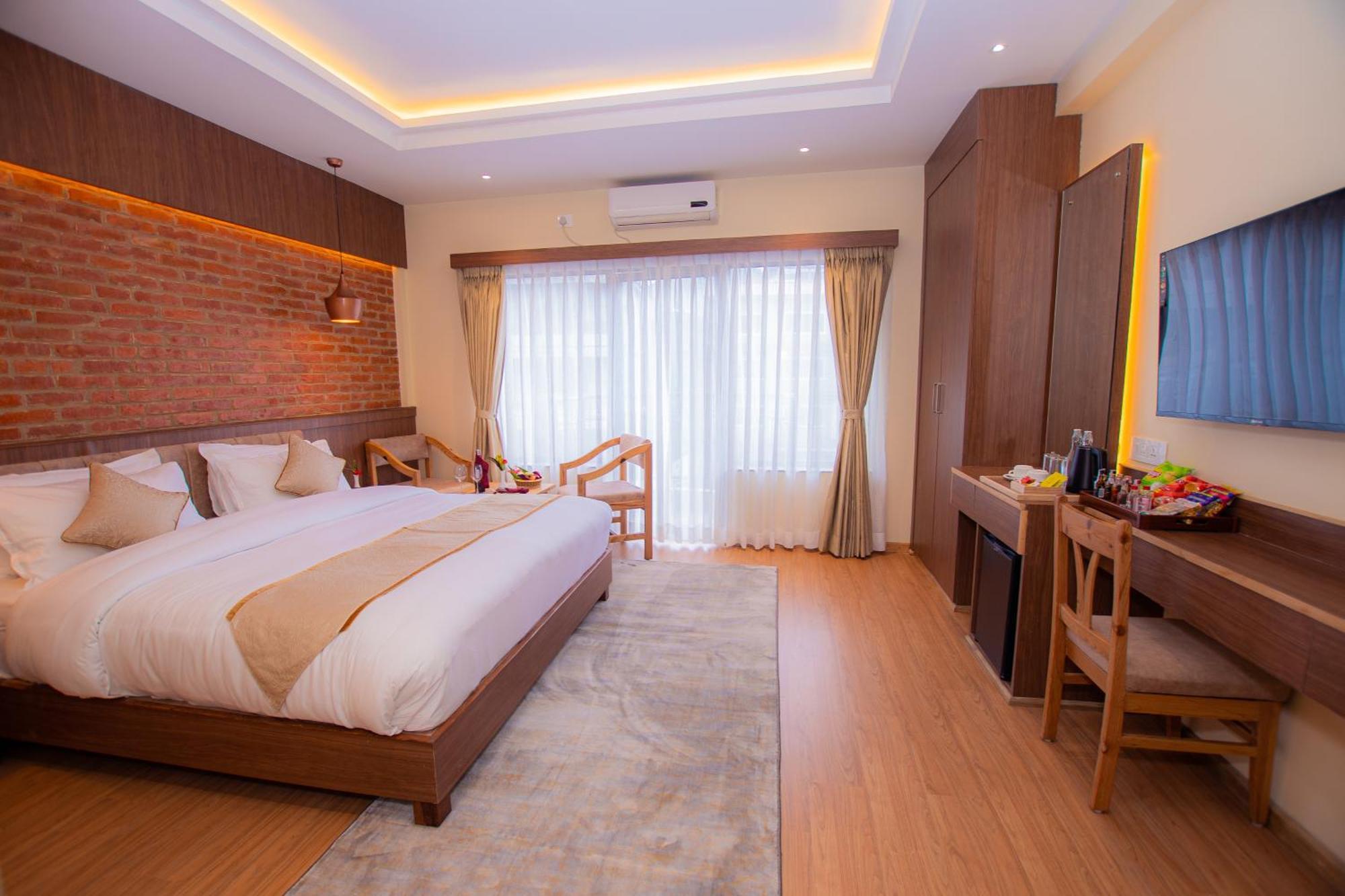 Temple Himalaya Hotel & Spa โพคารา ภายนอก รูปภาพ