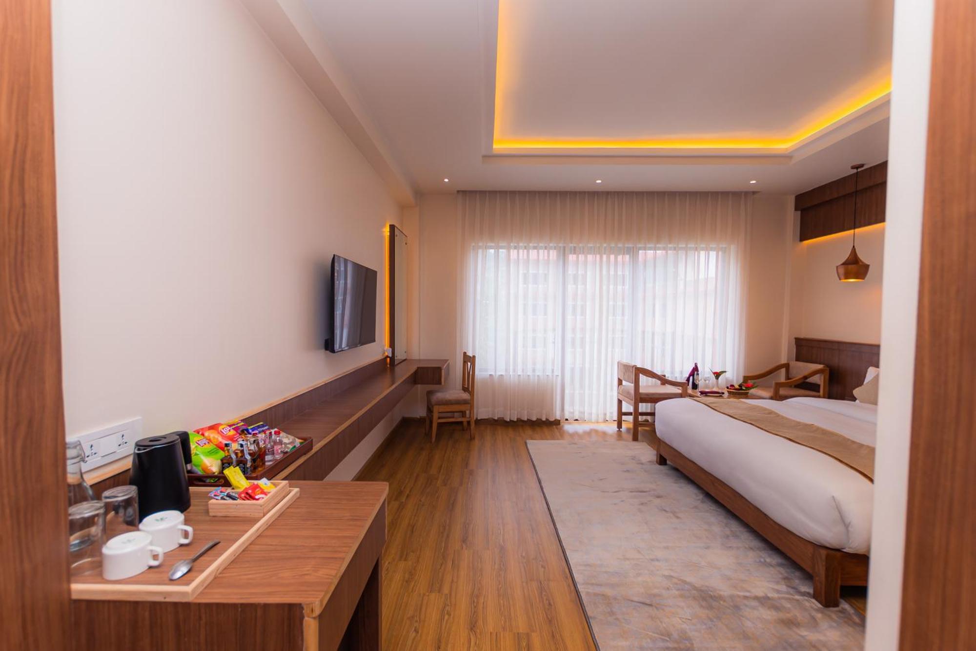 Temple Himalaya Hotel & Spa โพคารา ภายนอก รูปภาพ